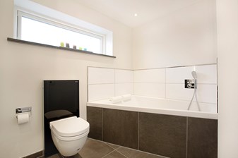 Nyt badeværelse eller renovering af det gamle tommy jørgensen vvs ... Badeværelse og bryggers i et